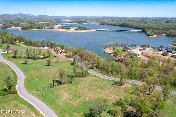 2093 Edgewater Sound, Morristown, TN 37814