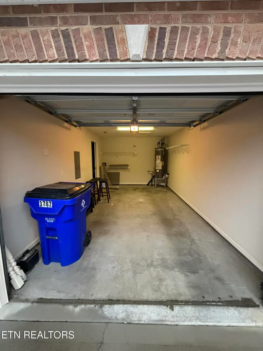 3707 Sean Grove Way, Knoxville, TN 37921 - Image #2