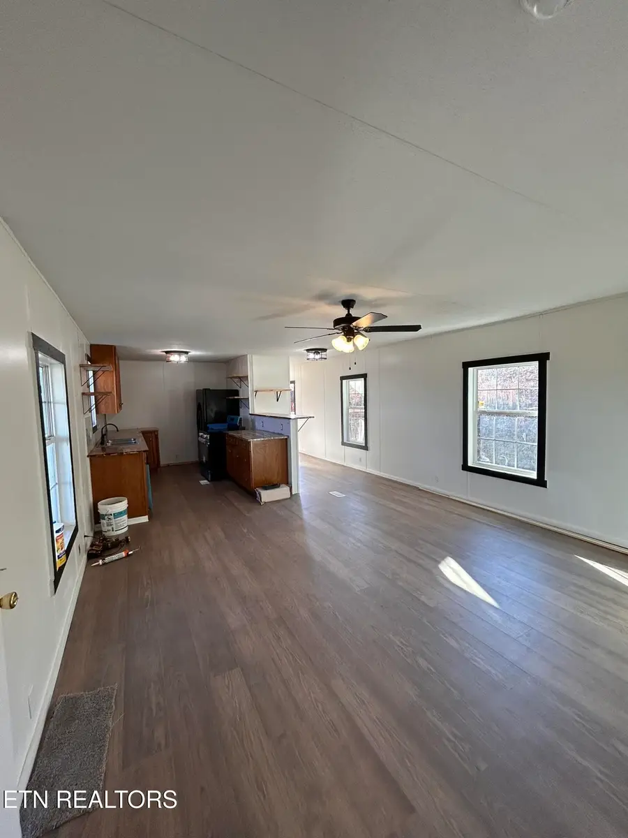 230 Cingular Drive, New Tazewell, TN 37825 - Image #3