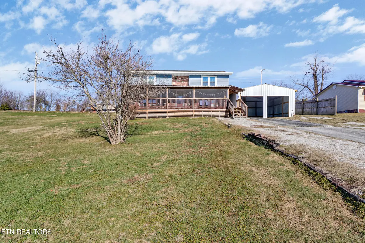 625 Mccartt St, Wartburg, TN 37887 - Image #1