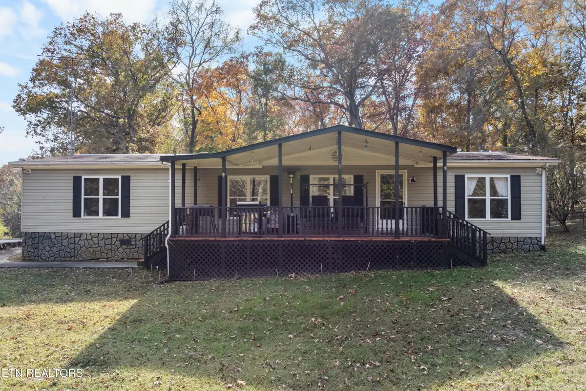 2315 Jim Henry Rd, Dandridge, TN 37725 - #1