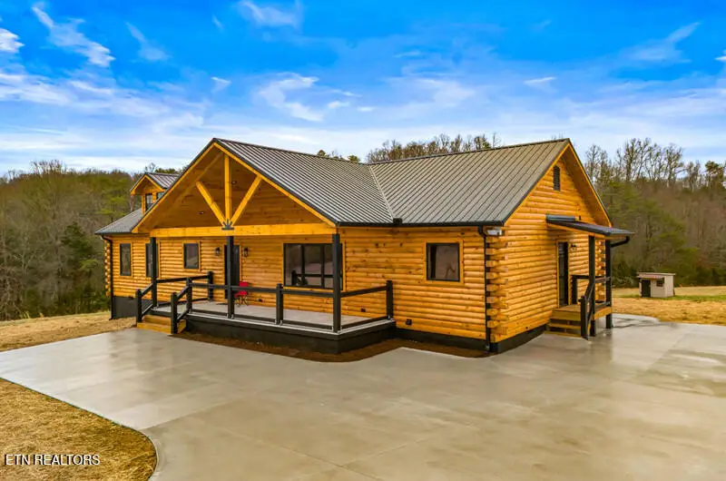 545 Lonesome Pine Rd, Bybee, TN 37713 - Image #1