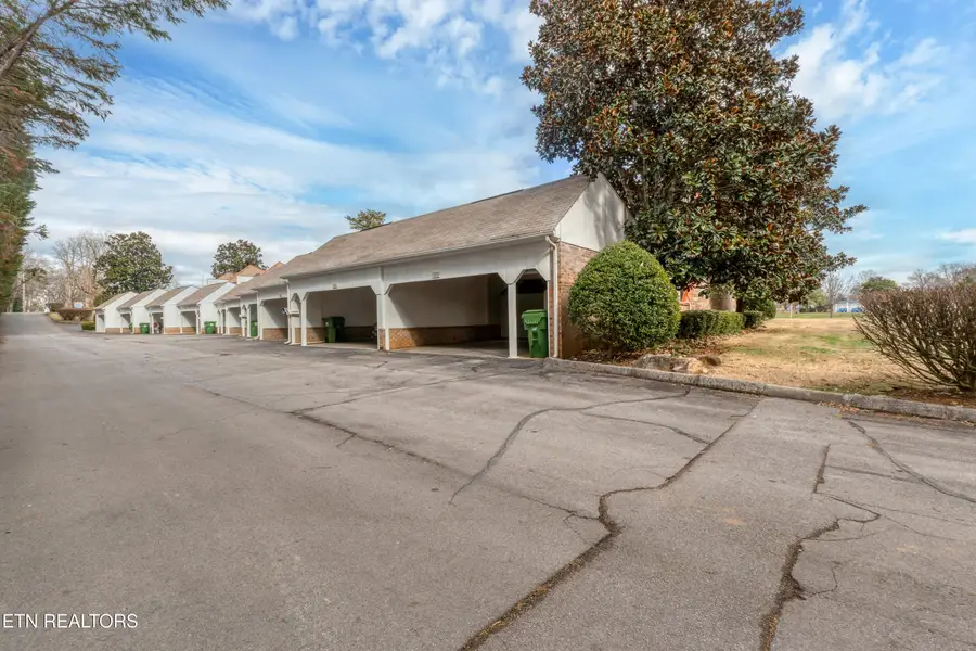 1926 Sequoyah Ave, Maryville, TN 37804 - Image #2