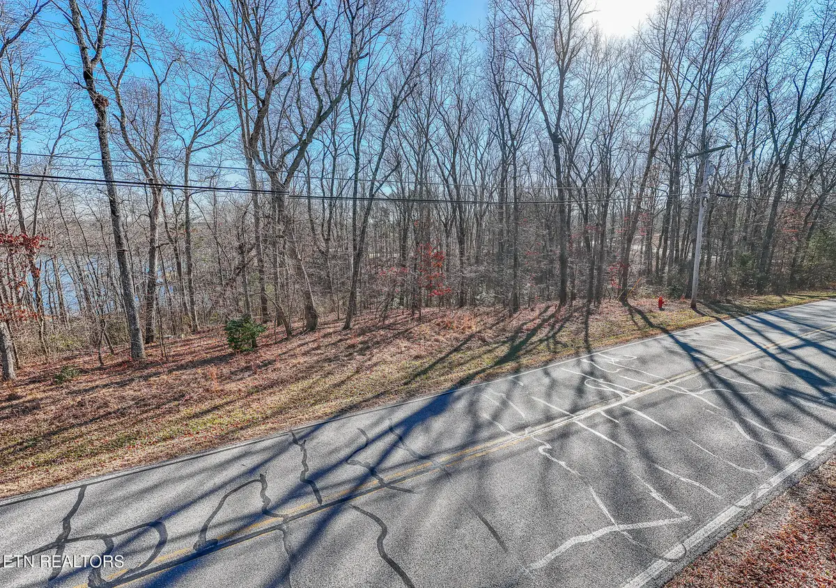 0.93AC Tennessee Ave, Crossville, TN 38555 - Image #1