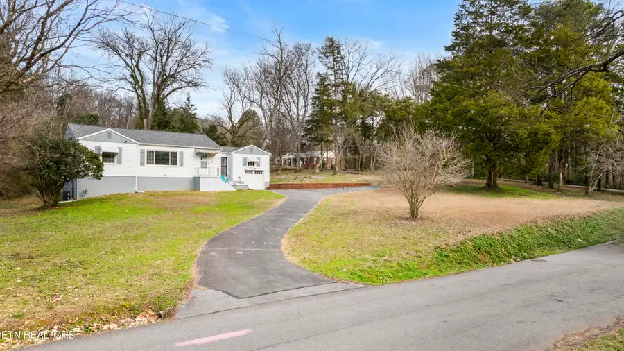 5719 Green Valley Drive, Knoxville, TN 37914 - Image #3