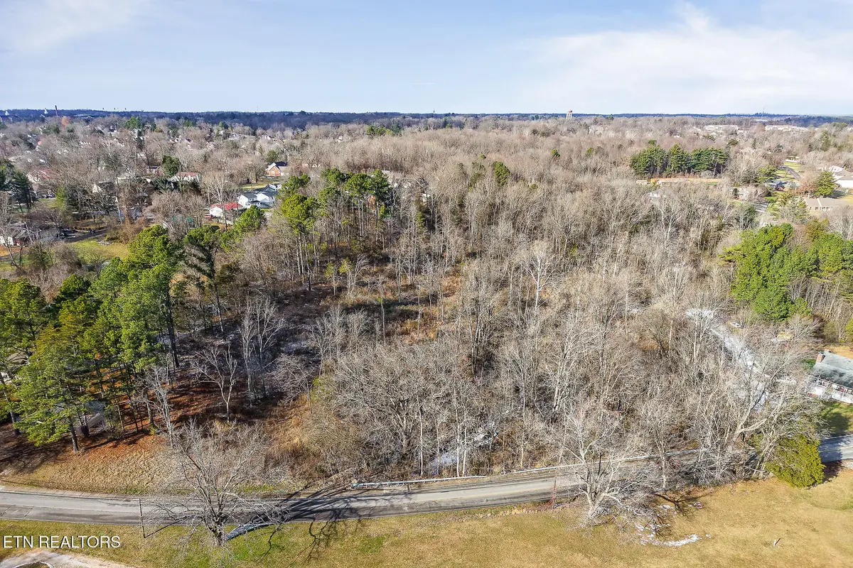 922 E Broad St, Cookeville, TN 38501 - #1