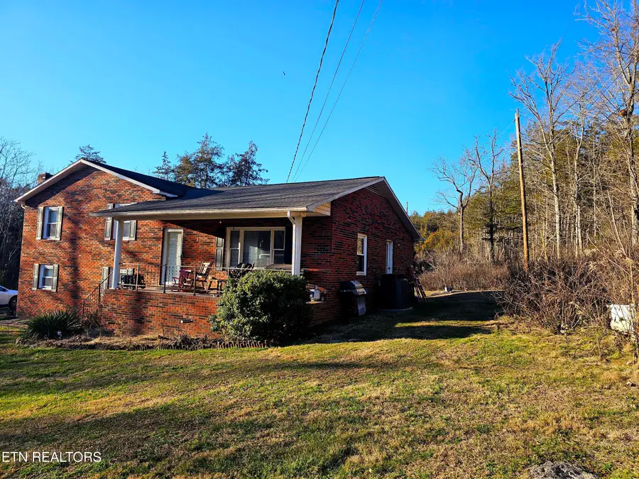 308 Reese Drive, Pennington Gap, VA 24277 - Image #2