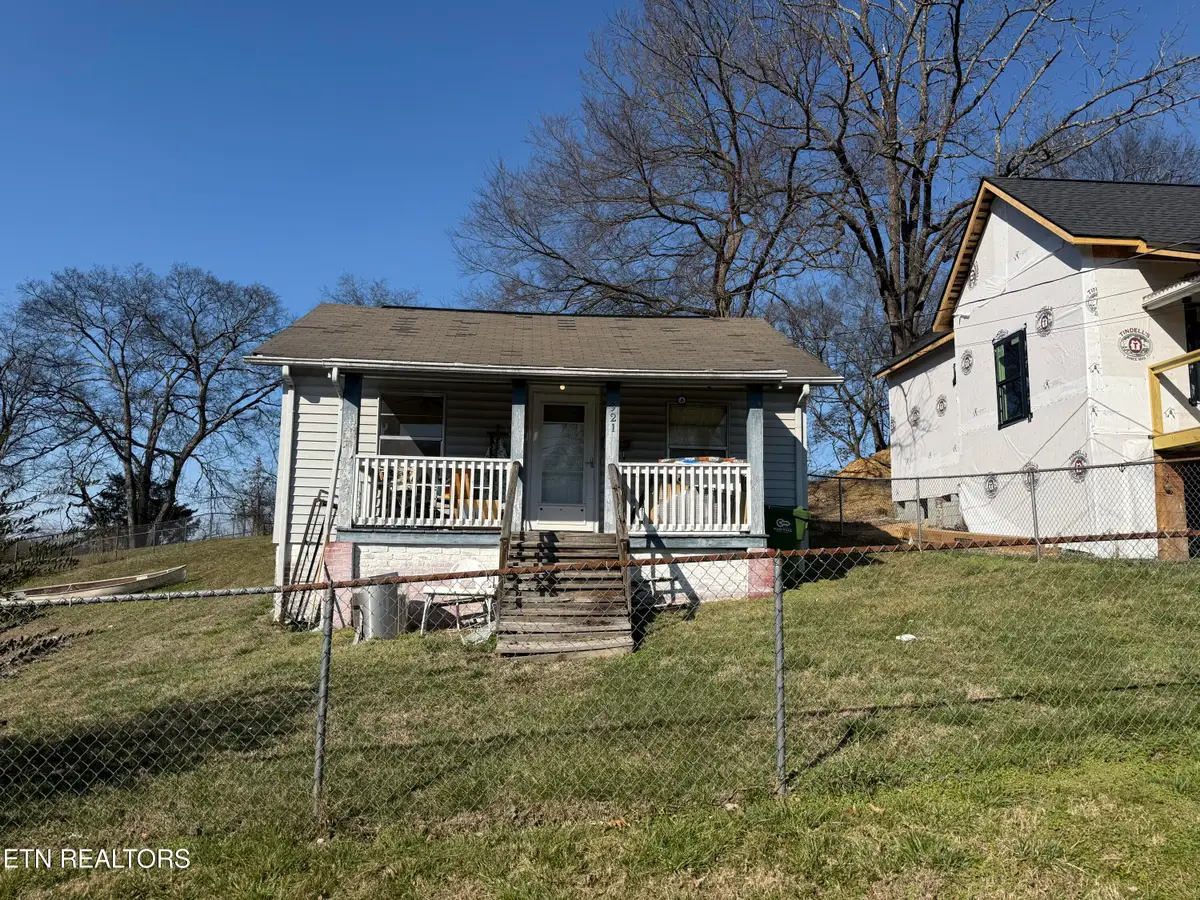 921 Mynders Ave, Maryville, TN 37801 - Image #1