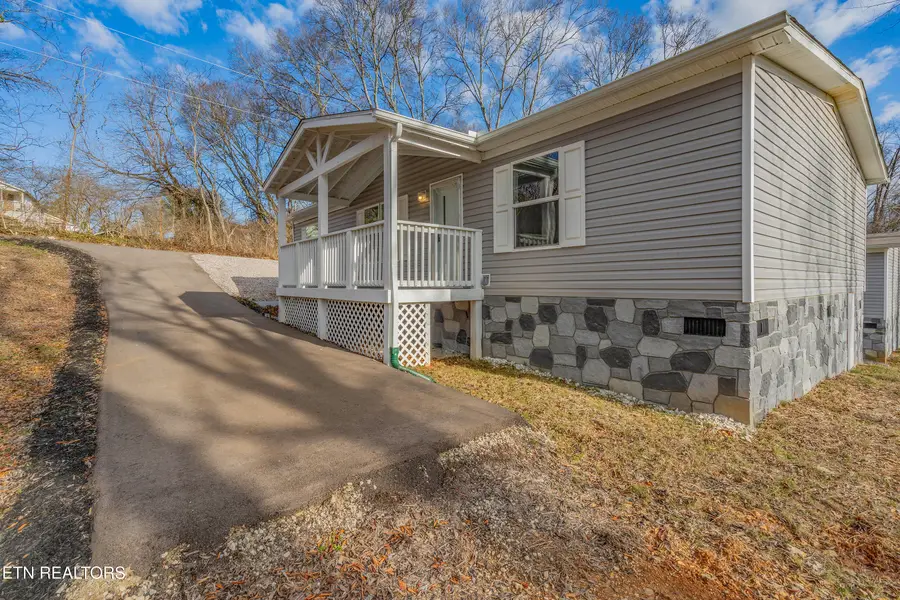 2224 Daisy Ave, Knoxville, TN 37915 - Image #2