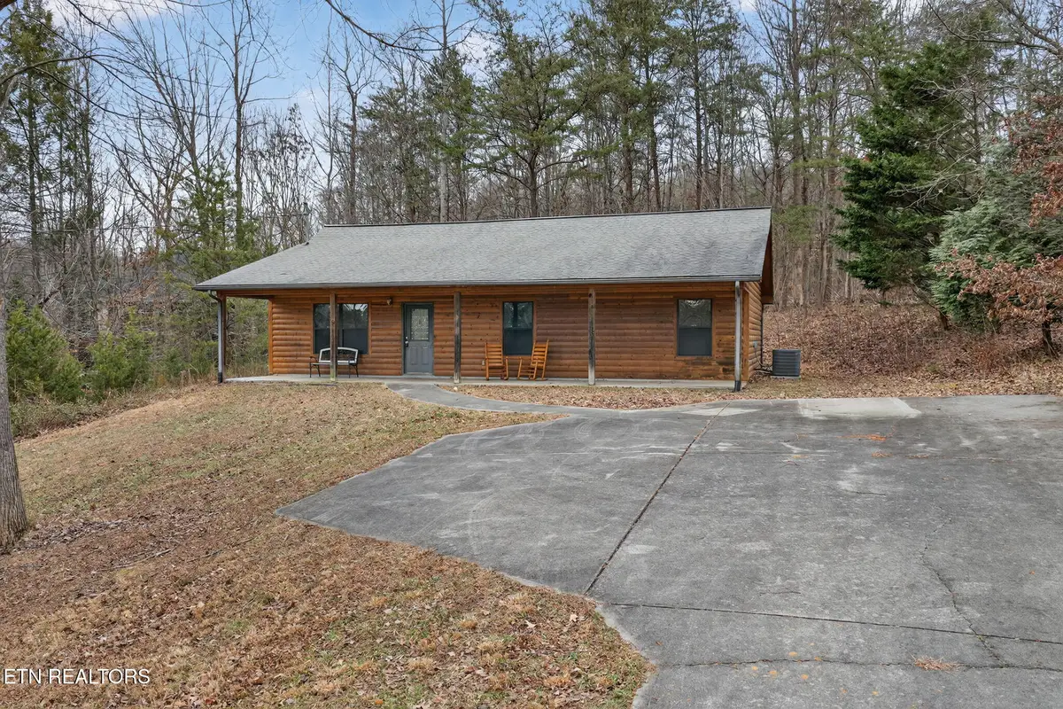 268 Burning Oaks Drive, Sevierville, TN 37876 - Image #1