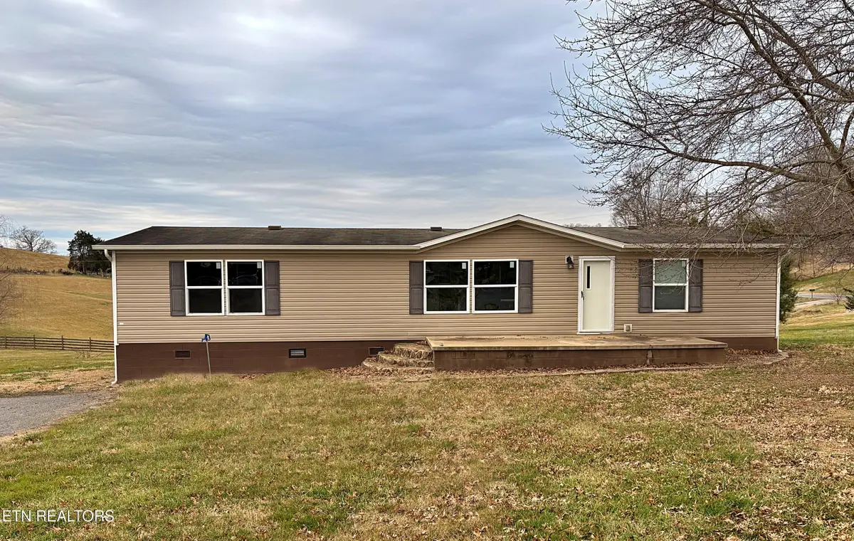 112 Sunflower Lane, New Tazewell, TN 37825 - Image #1