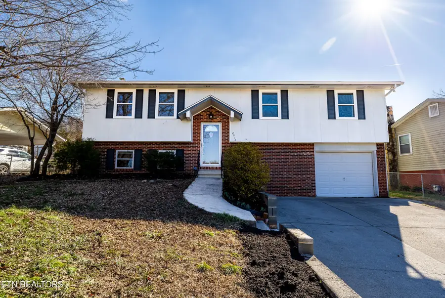 2018 Swarthmore Lane, Maryville, TN 37804 - Image #2