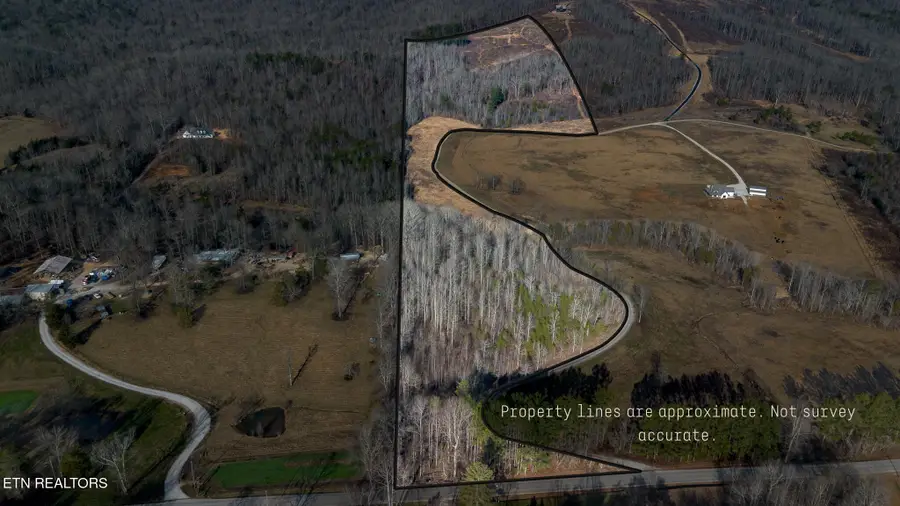 210 Dogtown Rd, Ten Mile, TN 37880 - Image #2