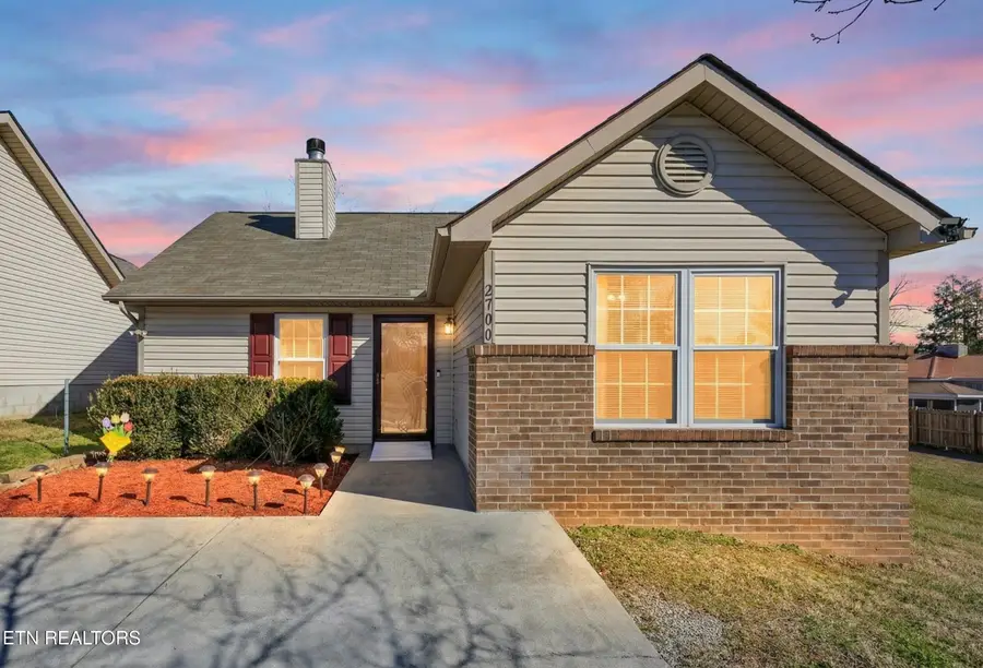 2700 Glacier Way, Knoxville, TN 37924 - Image #2