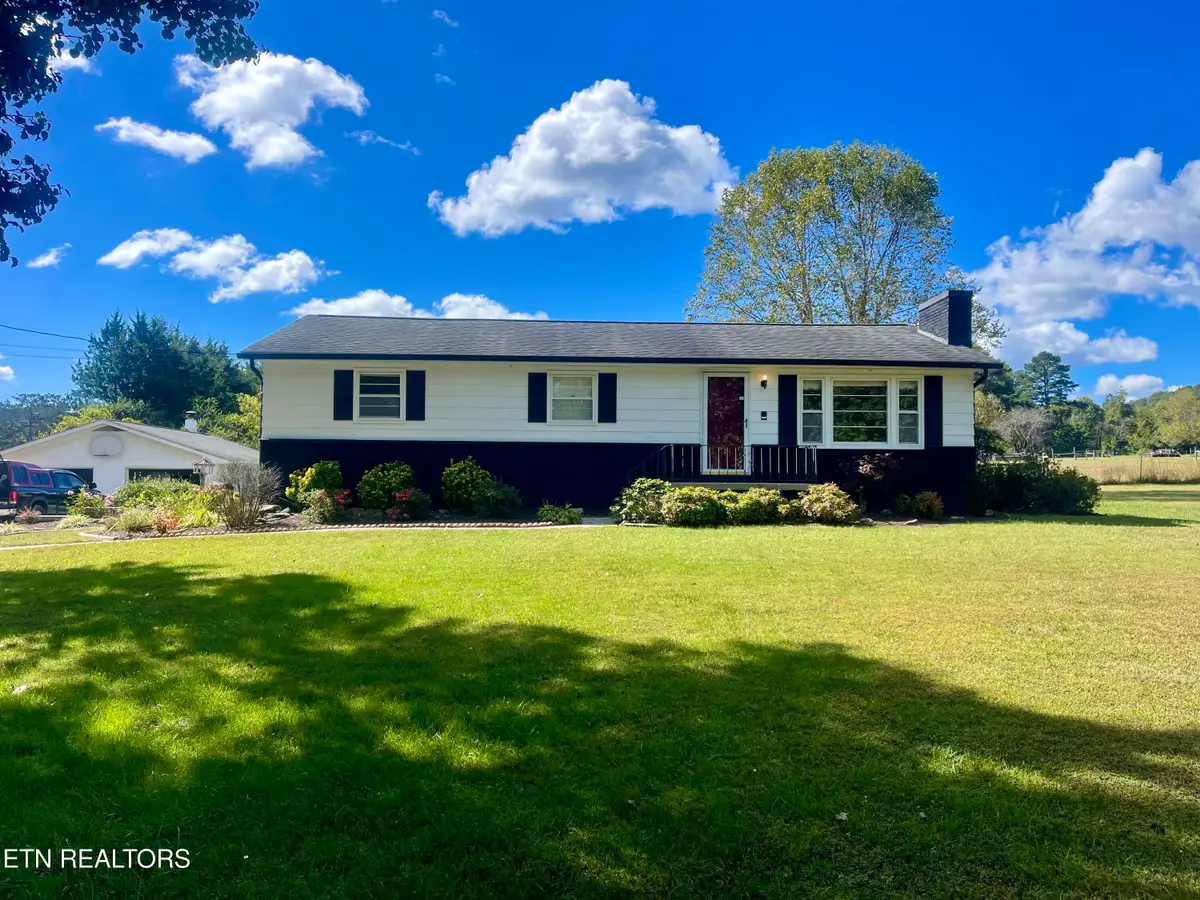 6801 Henegar Rd, Corryton, TN 37721 - Image #1