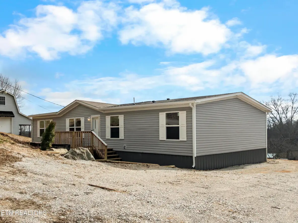 110 Cumberland Overlook Lane, Jacksboro, TN 37757 - Image #1