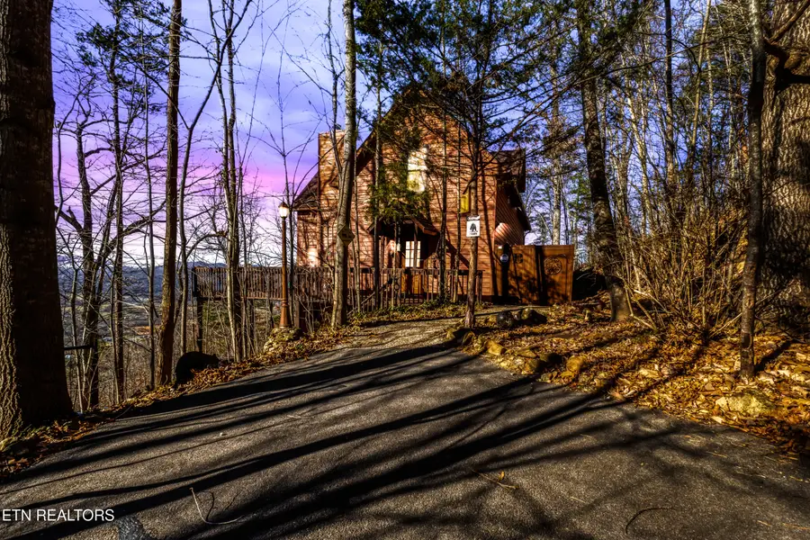 1919 Mountain Way, Sevierville, TN 37862 - Image #2