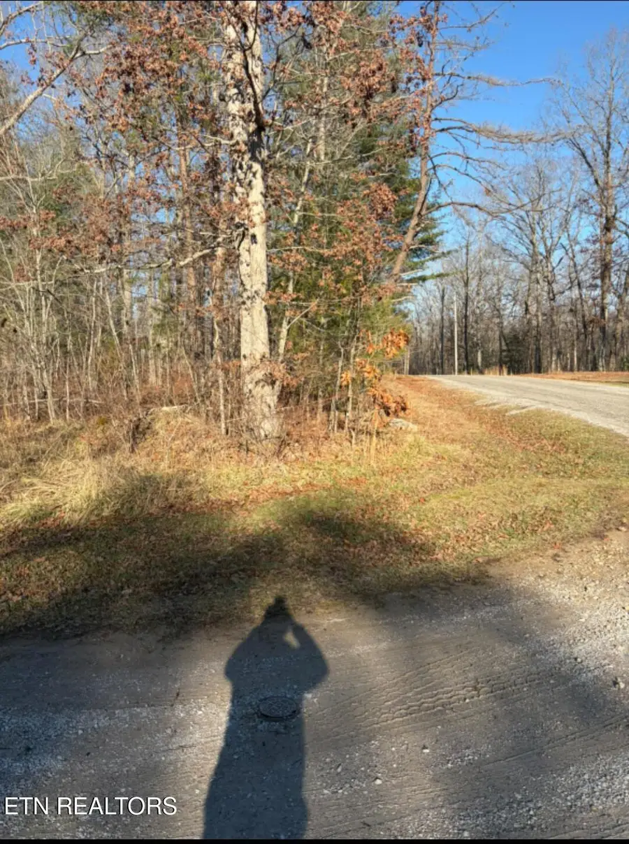 402 Acoma Drive, Crossville, TN 38572 - Image #2