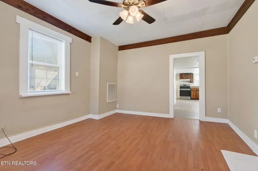 625 Huntsville Hollow Rd, Lenoir City, TN 37771 - Image #3