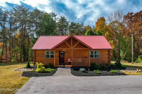 1136 Pinyon Circle, Pigeon Forge, TN 37863