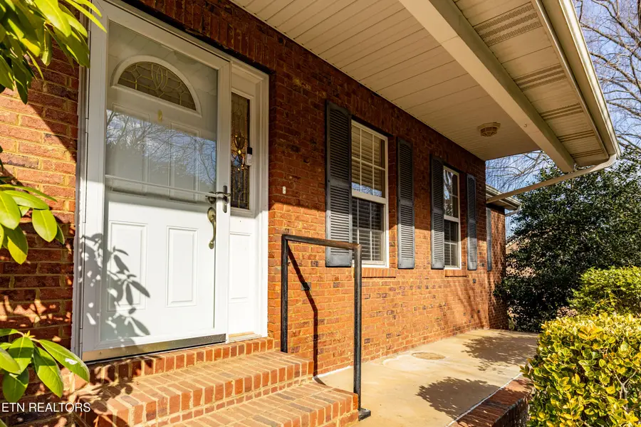 2447 Whisper Creek Drive, Friendsville, TN 37737 - Image #3