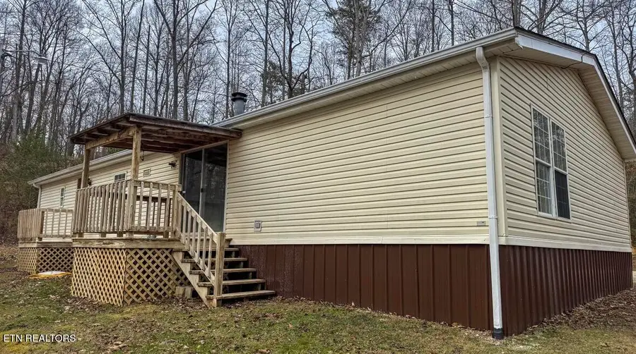 135 Harold Brooks Lane, Oneida, TN 37841 - Image #3