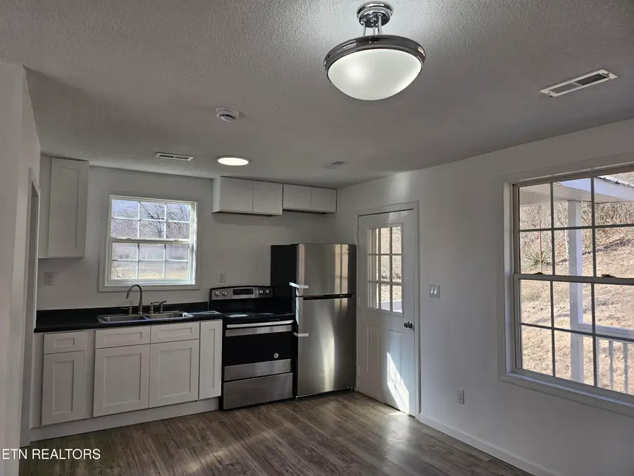 1093 Old Bell High Rd, Pineville, KY 40977 - #3