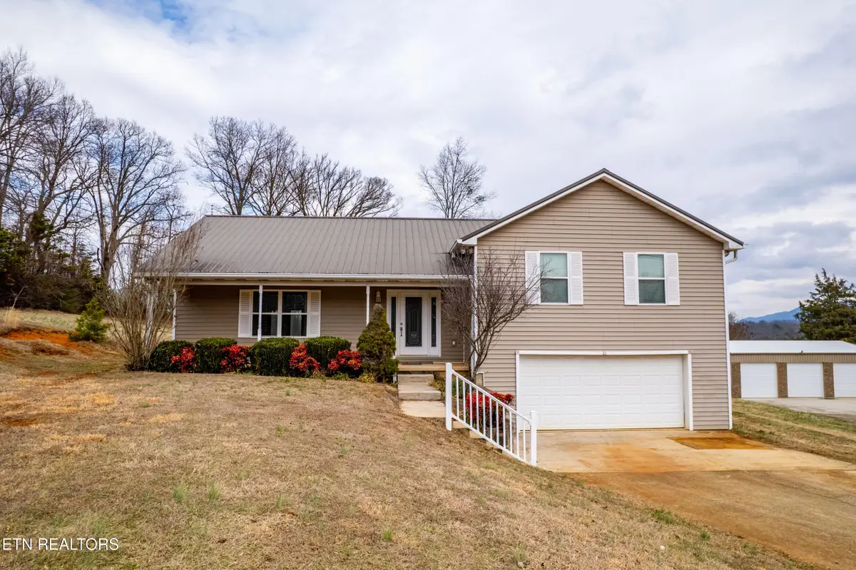 3018 Peach Orchard Rd, Maryville, TN 37803 - Image #1