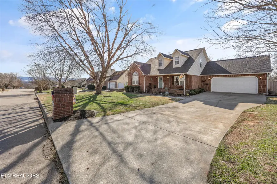 1057 Summerfield Drive, Maryville, TN 37801 - Image #3