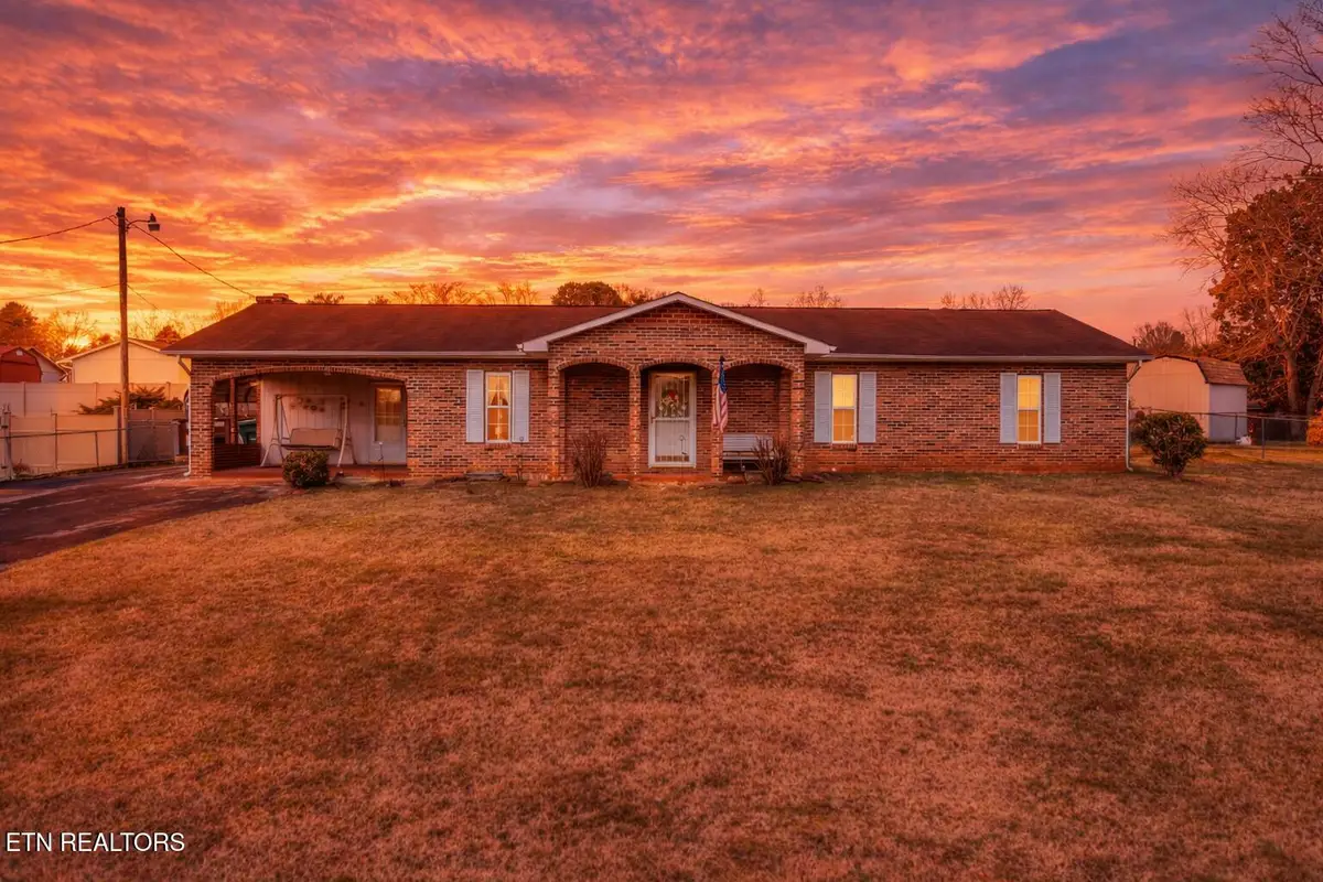 1000 Grandview Drive, Lenoir City, TN 37772 - Image #1