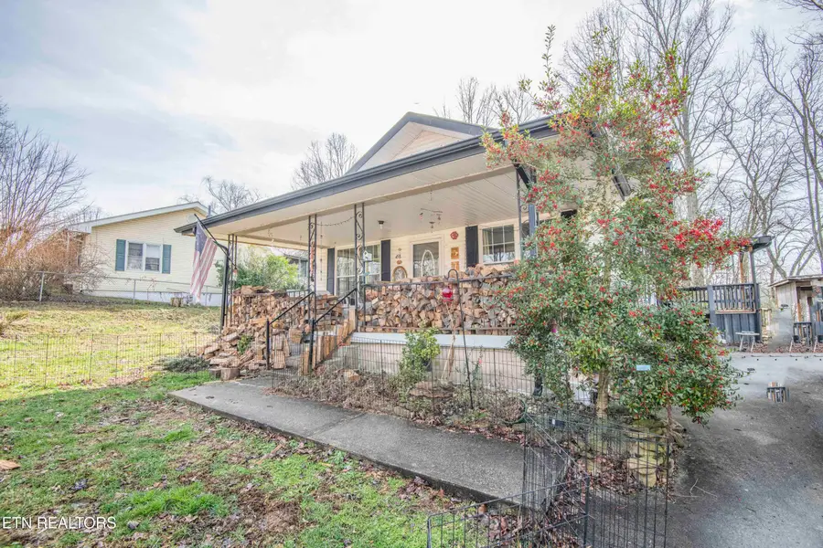 458 Slaven Lane, Oneida, TN 37841 - Image #2