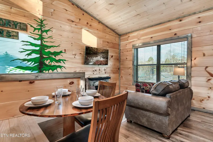 1654 Veterans Blvd #32, Sevierville, TN 37862 - Image #2