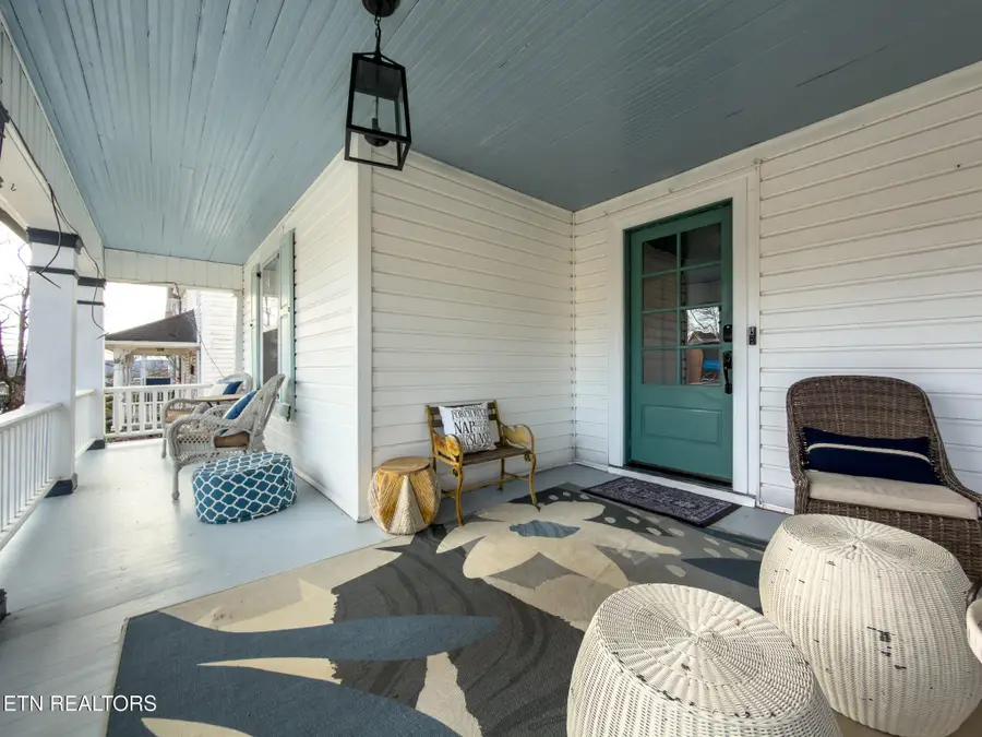 208 N B St, Lenoir City, TN 37771 - Image #2