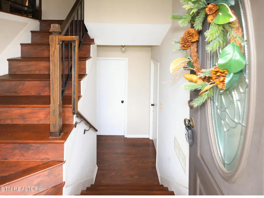 1633 Dunraven Drive, Knoxville, TN 37922 - Image #2