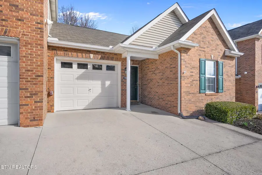 7058 La Christa Way, Knoxville, TN 37921 - Image #2