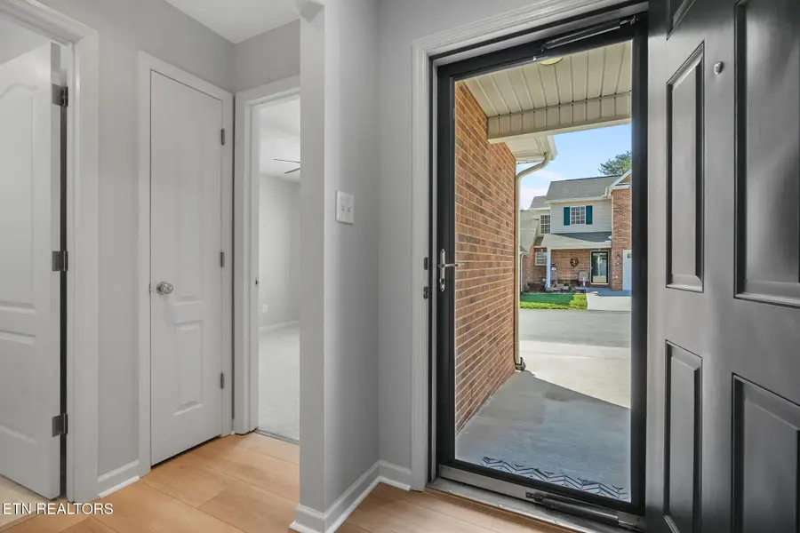7058 La Christa Way, Knoxville, TN 37921 - Image #3