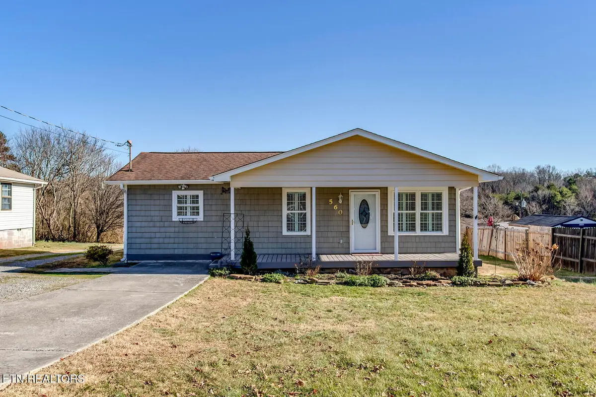560 Davis Drive, Lenoir City, TN 37772 - Image #1