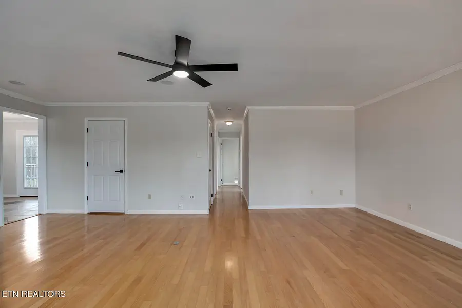 560 Davis Drive, Lenoir City, TN 37772 - Image #3