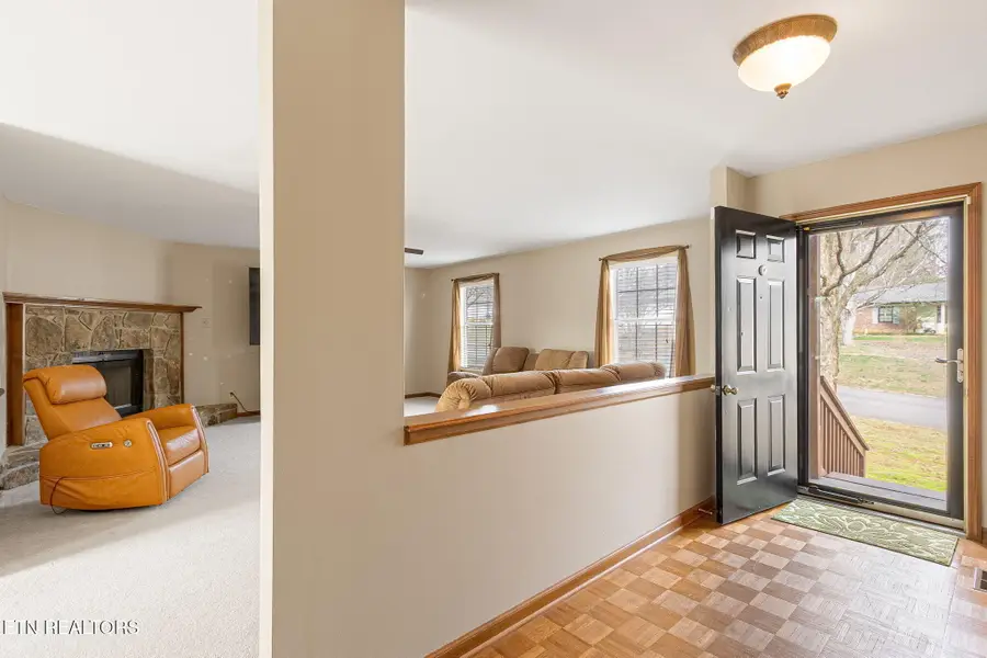 220 Wells Fargo Drive, Knoxville, TN 37934 - #3