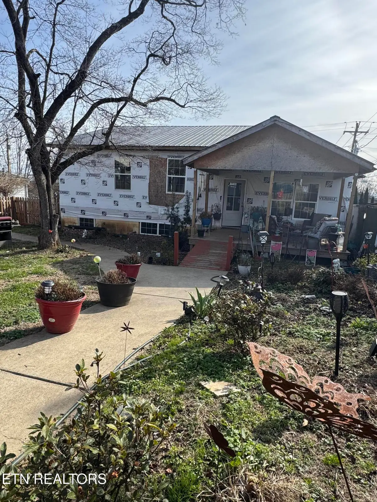 201 W Fourth Ave, Lenoir City, TN 37771 - Image #1