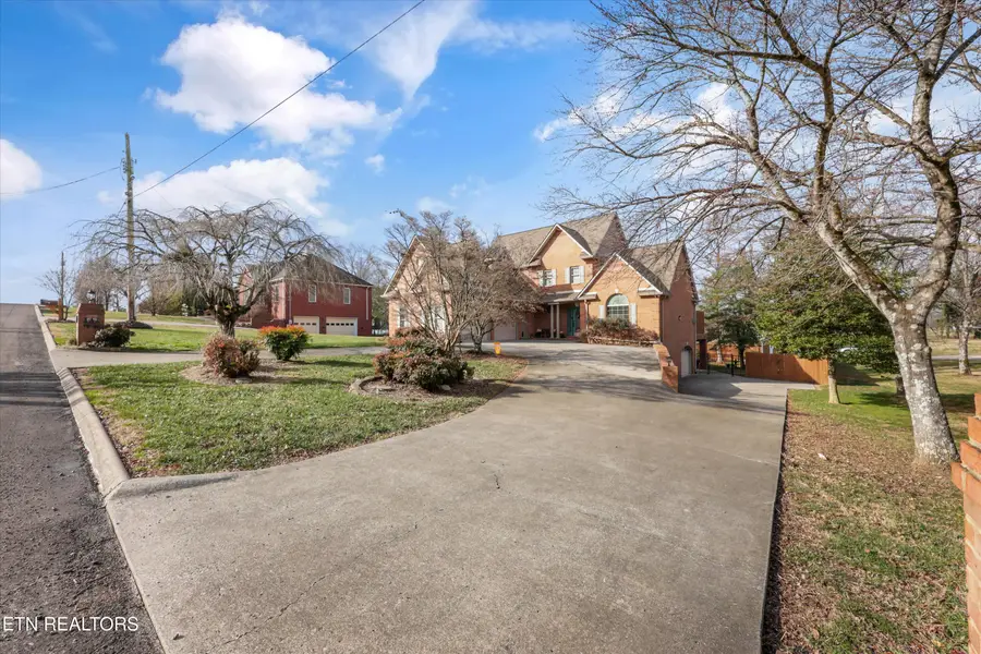 110 Brentwood Pl Place, Lenoir City, TN 37772 - Image #3