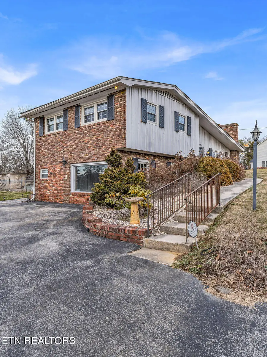 221 Brakebill Rd, Knoxville, TN 37924 - Image #3