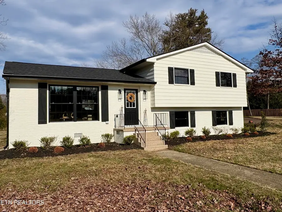 7415 NW Bennington Drive, Knoxville, TN 37909 - Image #2