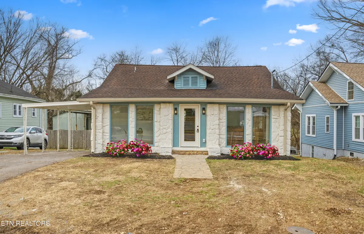 2019 Nadine St, Knoxville, TN 37917 - Image #1