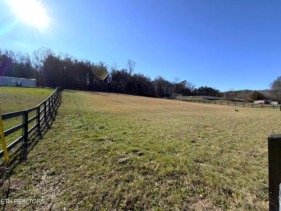 7035 Armory Rd, Newport, TN 37821 - Image #2