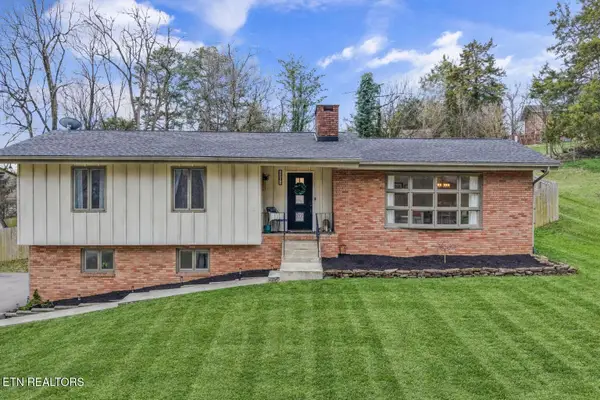 1701 Timber Pass, Knoxville, TN 37909