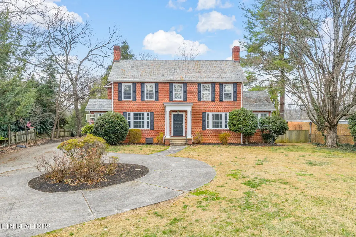 3823 Kingston Pike, Knoxville, TN 37919 - Image #1