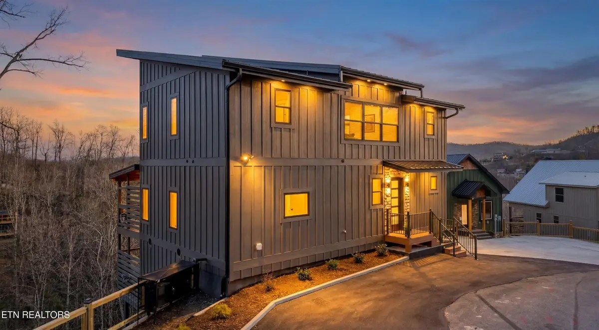 219 Chimney Tops Way, Gatlinburg, TN 37738 - Image #1