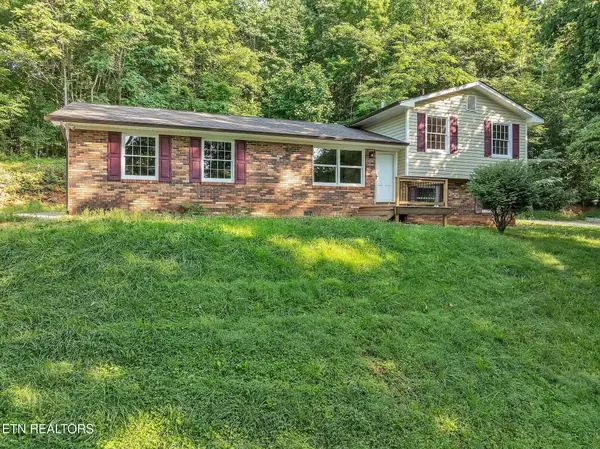 246 Robertson Lane, Caryville, TN 37714