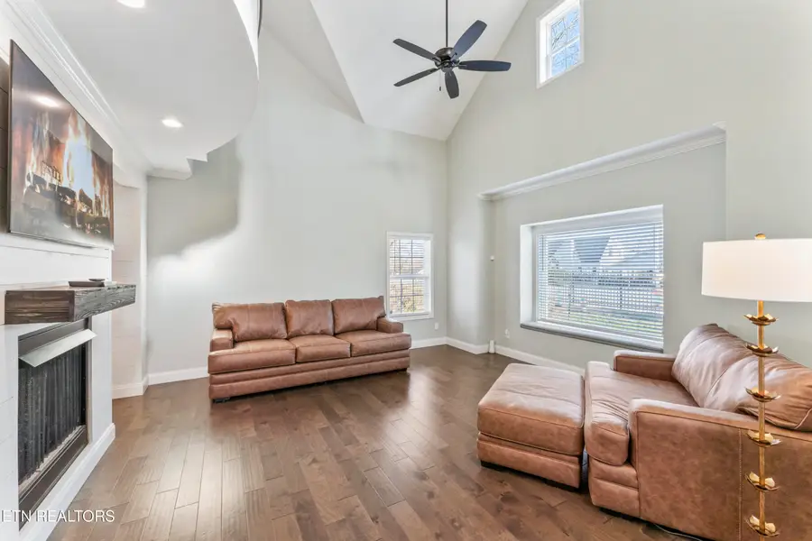 606 Eagle Bend Rd, Clinton, TN 37716 - Image #3